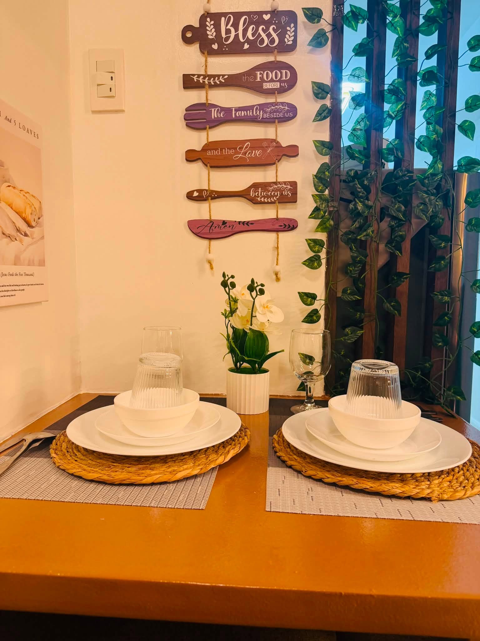 Dining Table Setting & Meal Blessing